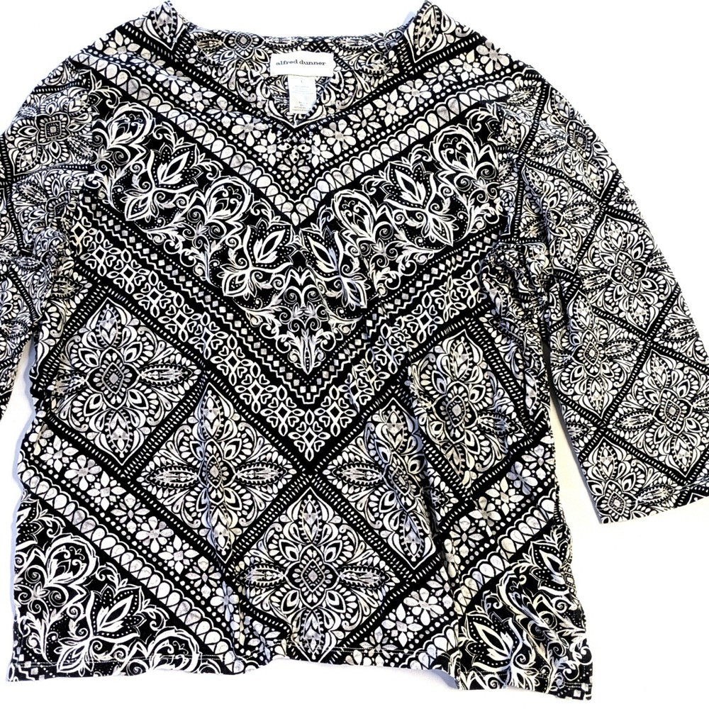 Alfred Dunner Womens Large Black White Medallion Print Rhinestone V-Neck Top